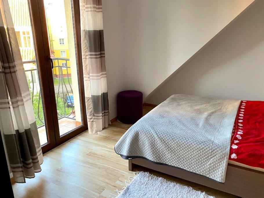 Piekny Apartament Z Widokiem Na Jezioro Niegocin Lejlighed Giżycko Eksteriør billede